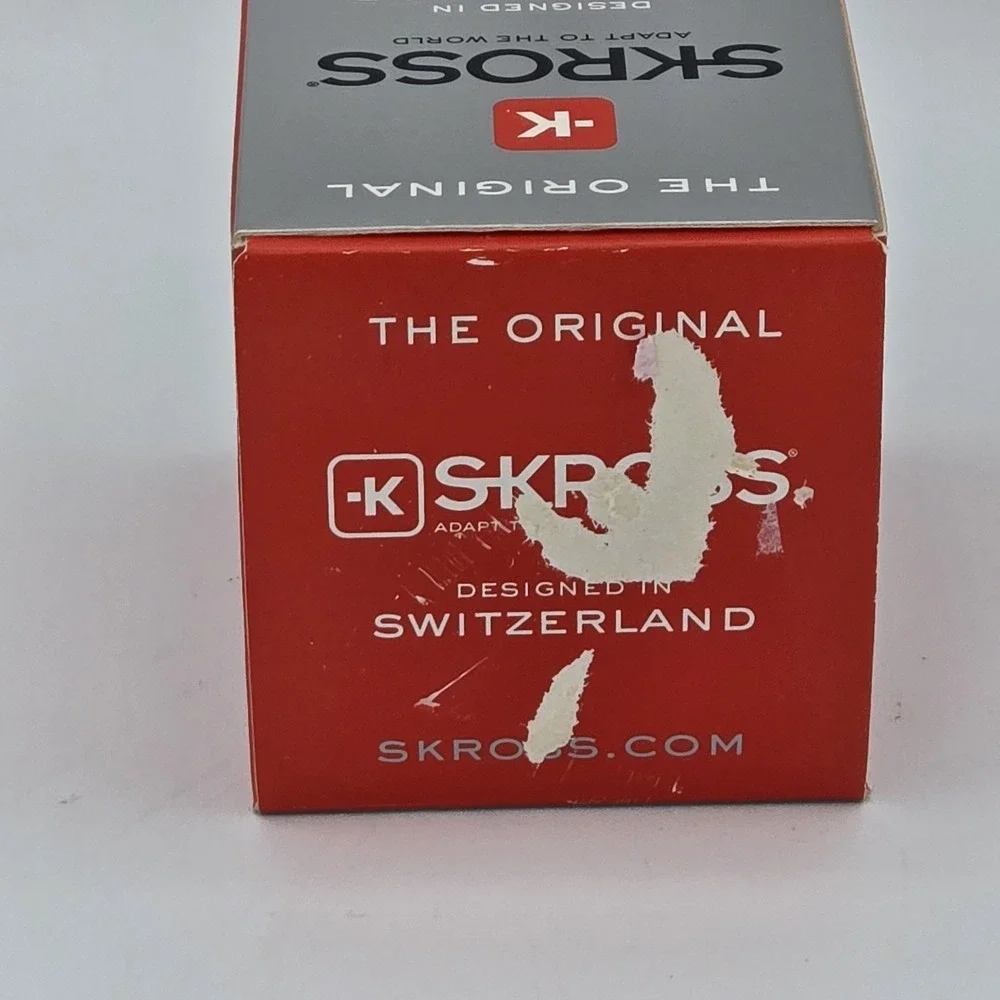 Skross World Adapter Universal Travel Plug Black With Box Asia Version‎